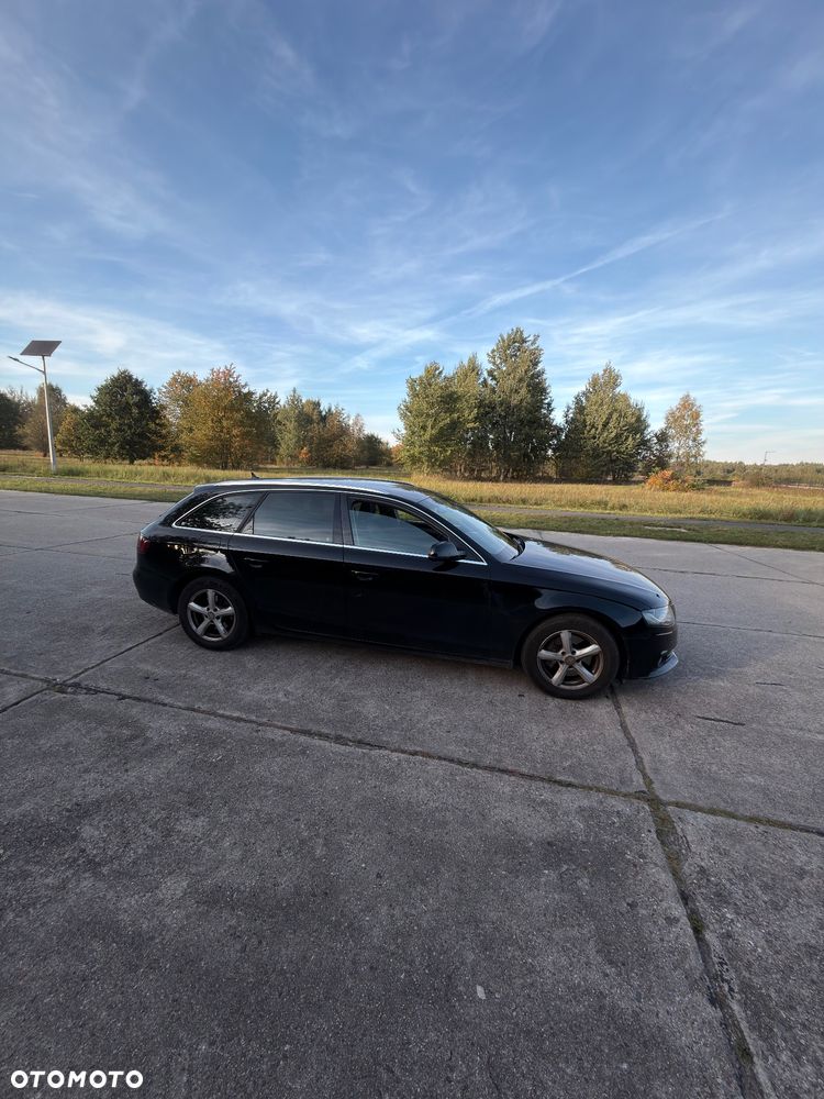 Audi A4 Avant - 1