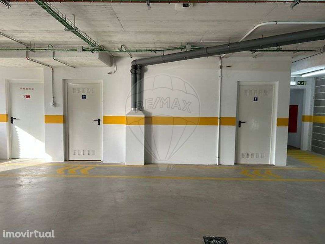 Garagem  para arrendamento - Grande imagem: 3/7