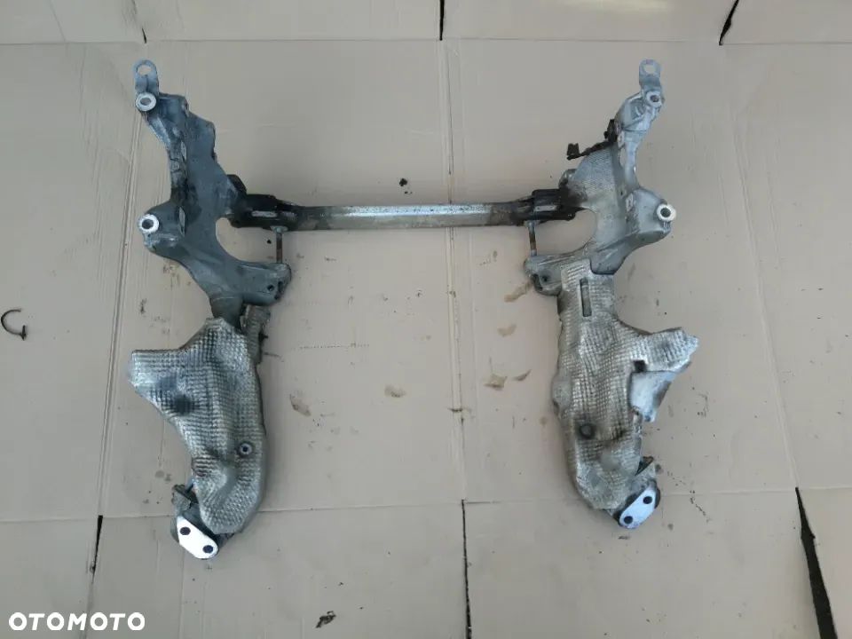 Audi A4 B8 A5 wózek sanki przód 8T0399315H - 3