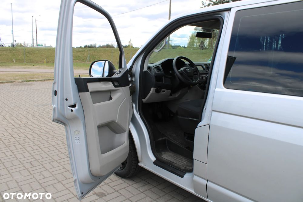 Volkswagen Transporter - 18