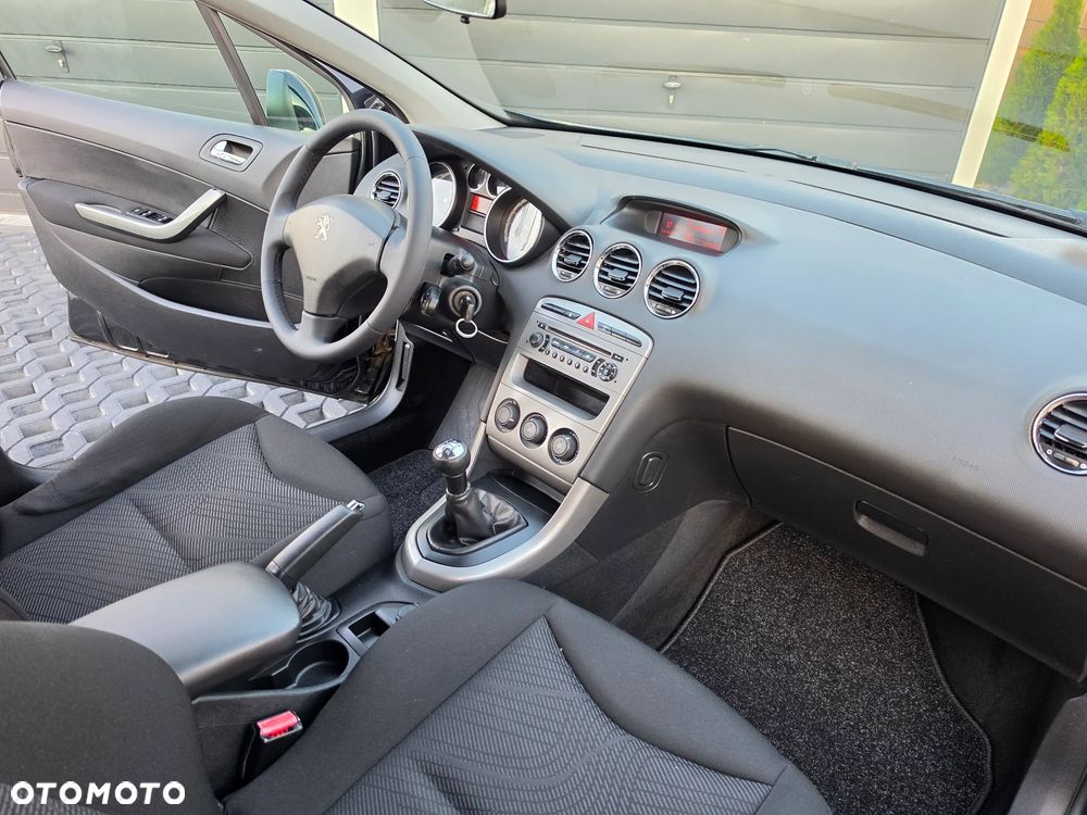 Peugeot 308 100 VTi Urban Move First Edition - 12