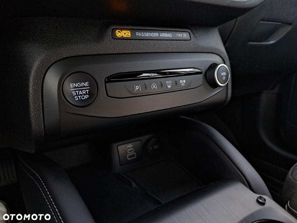 Ford Focus 1.5 EcoBlue Titanium X - 29