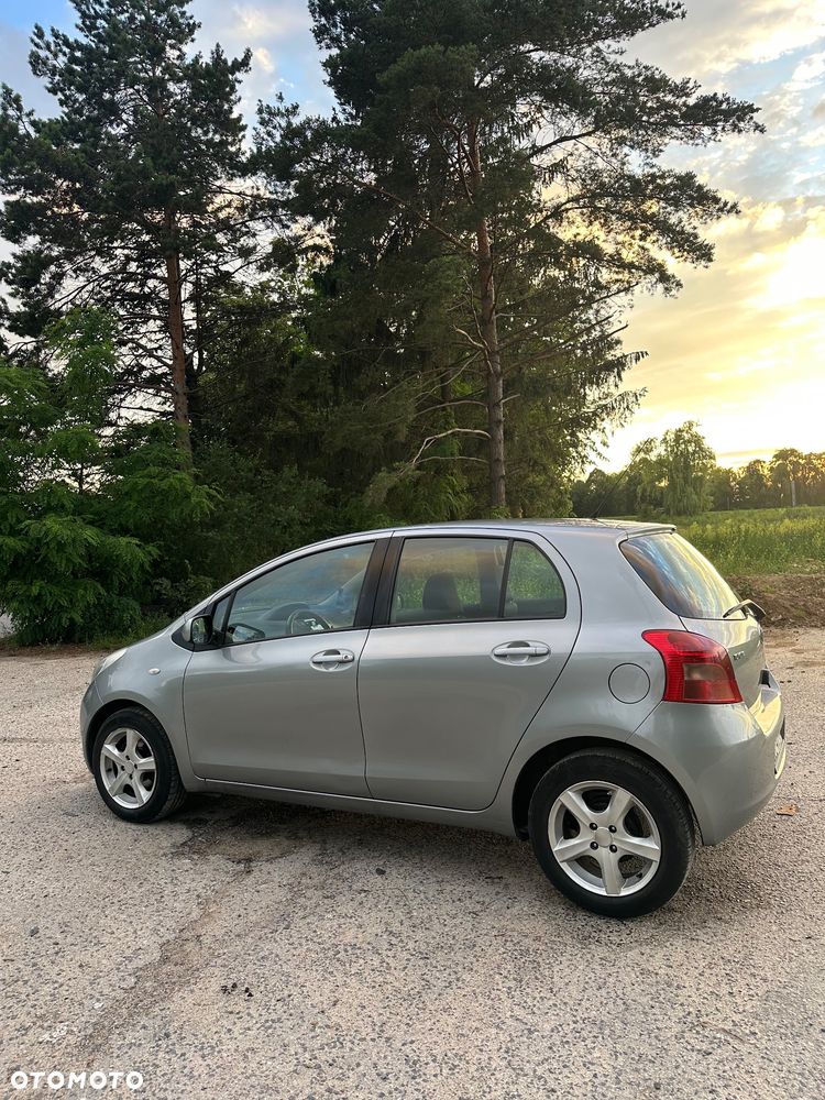 Toyota Yaris 1.3 Blue - 3