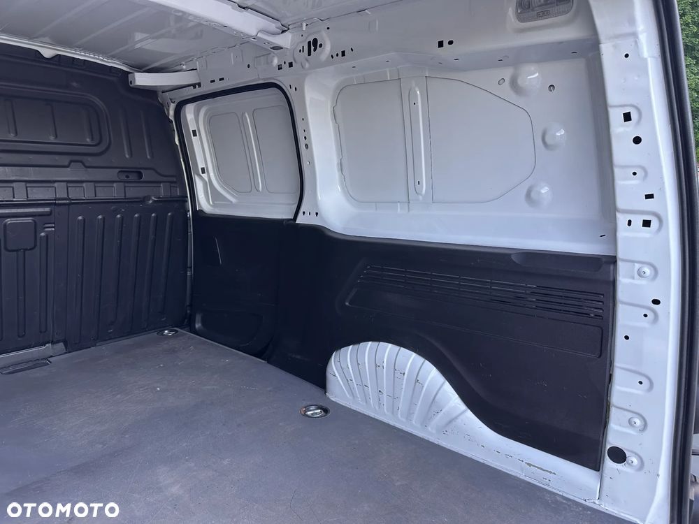 Toyota Proace City - 18