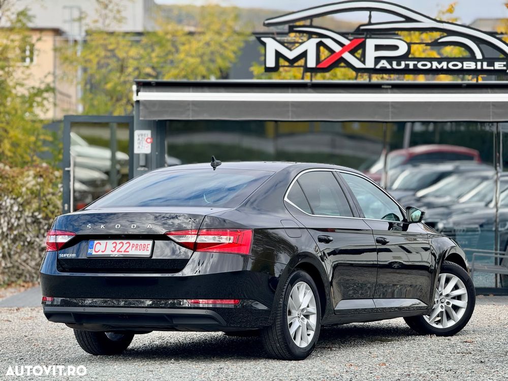 Skoda Superb 2.0 TDI DSG Premium Edition - 5