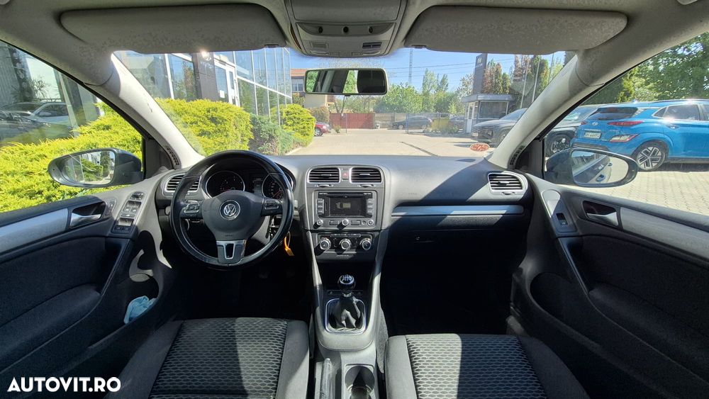 Volkswagen Golf 1.6 TDI DPF Trendline - 10
