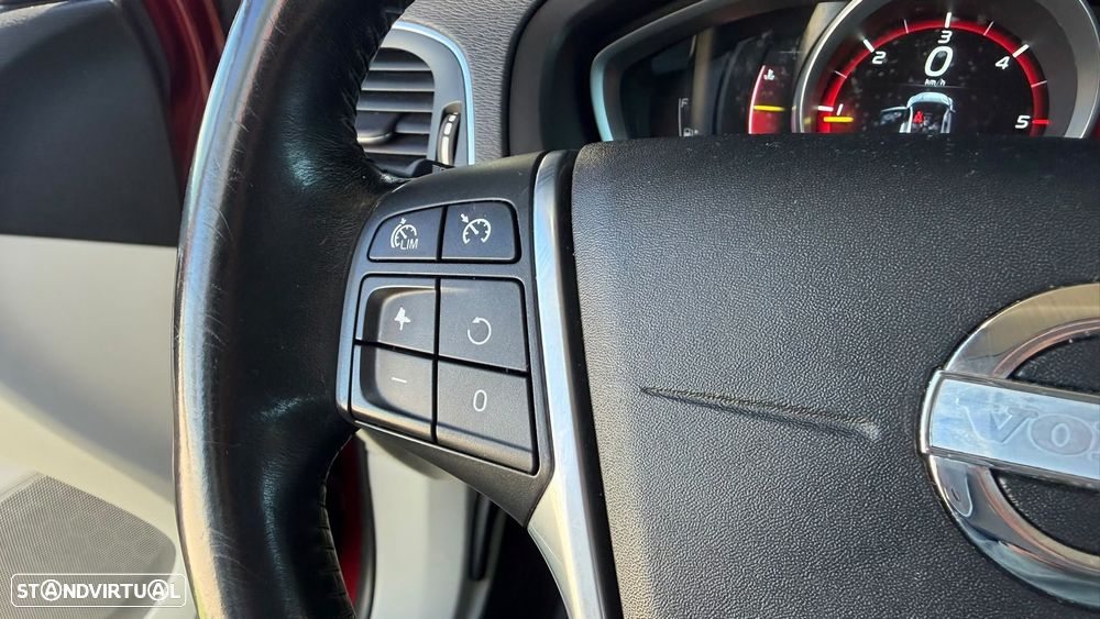 Volvo V40 1.6 D2 Eco Momentum - 22