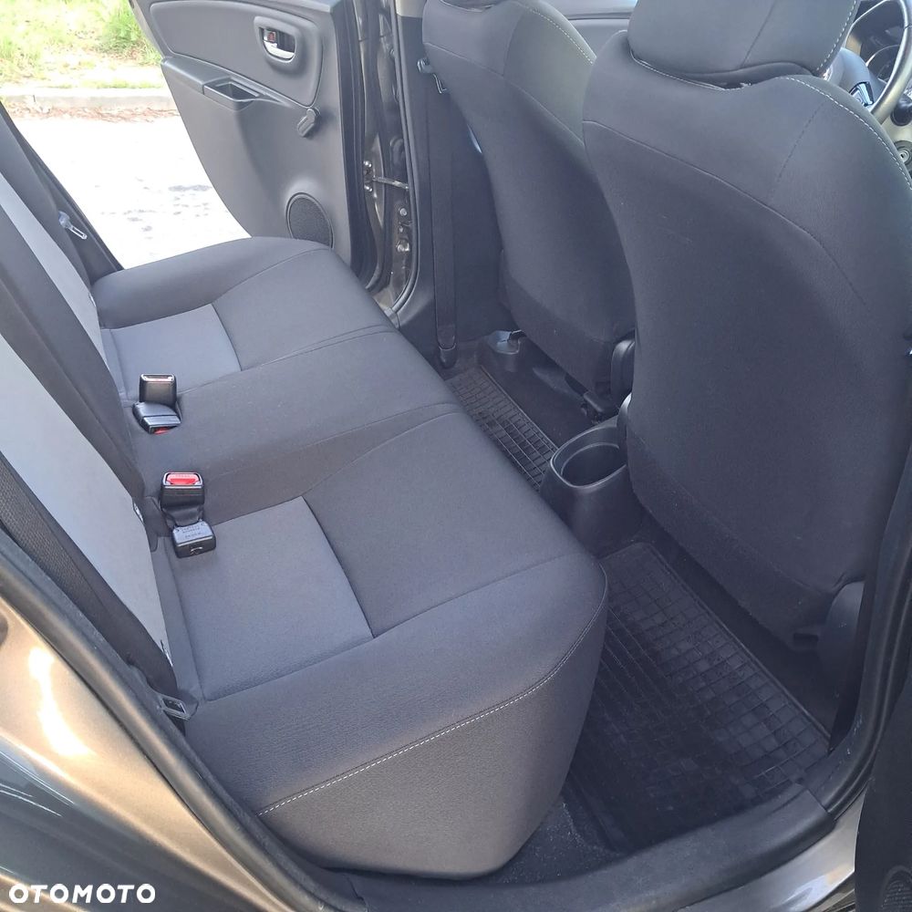 Toyota Yaris 1.5 Premium - 12