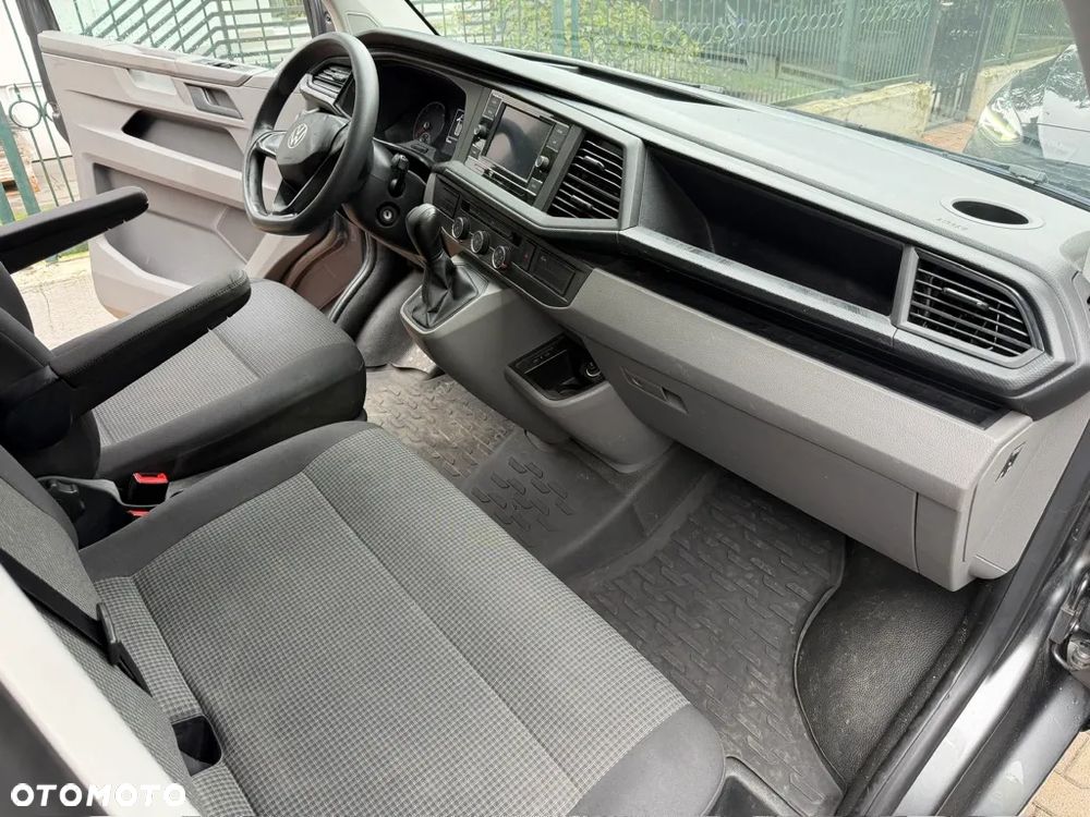 Volkswagen Transporter - 18