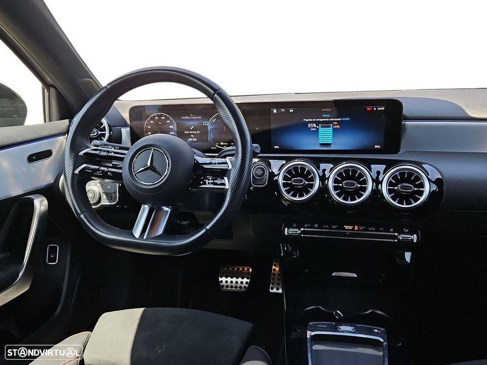 Mercedes-Benz A 250 e - 12