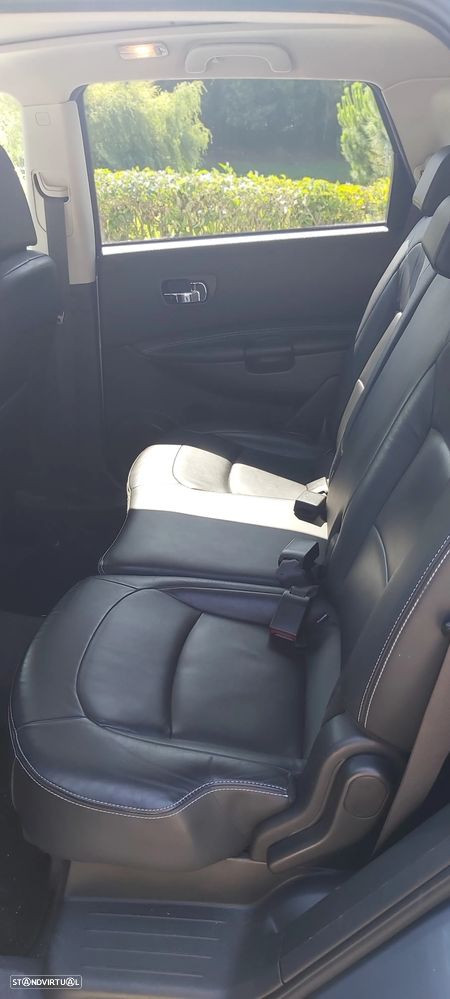 Nissan Qashqai +2 2.0 dCi Tekna Premium 18 - 8