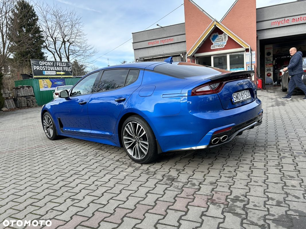 Kia Stinger 2.0 T-GDI GT Line - 13