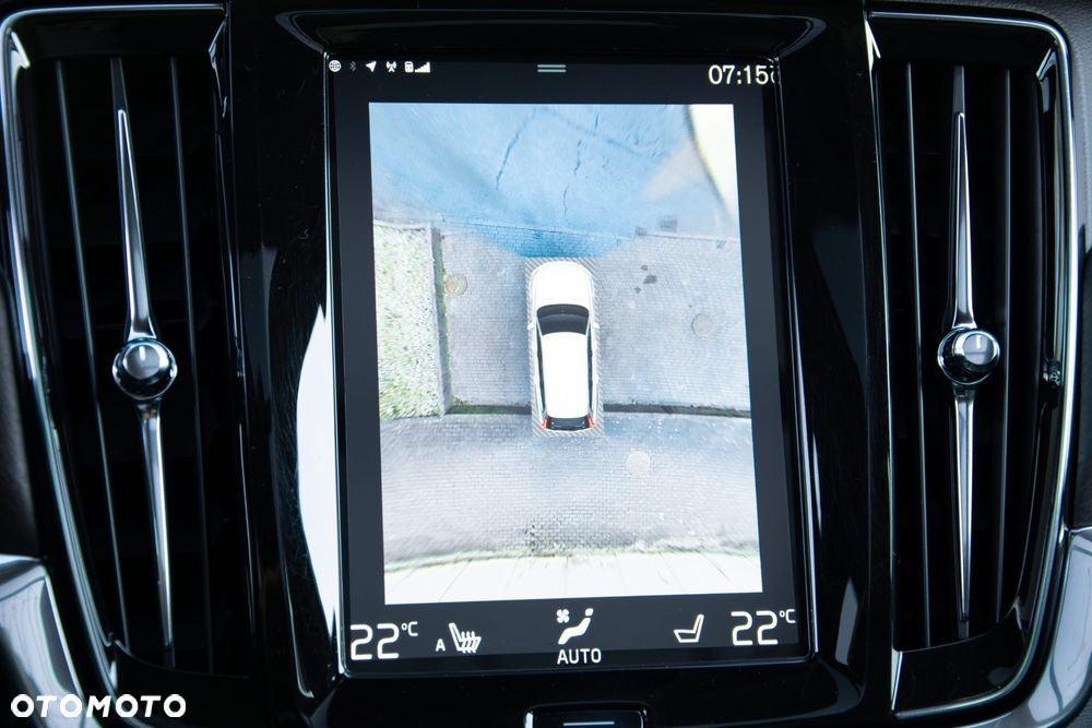 Volvo V90 Cross Country D5 AWD Pro - 32