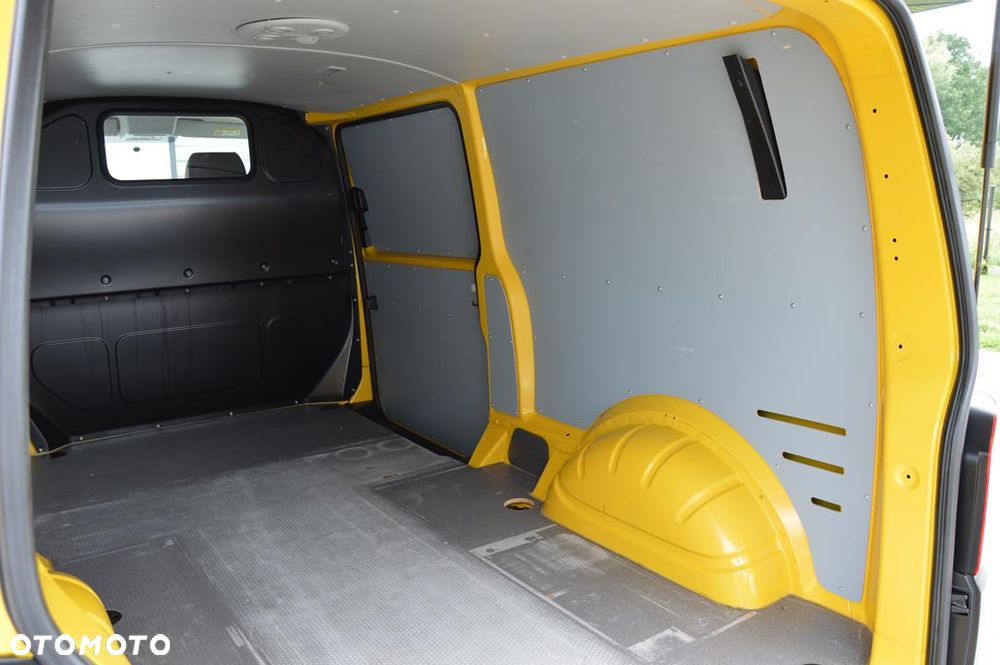 Volkswagen Transporter - 29