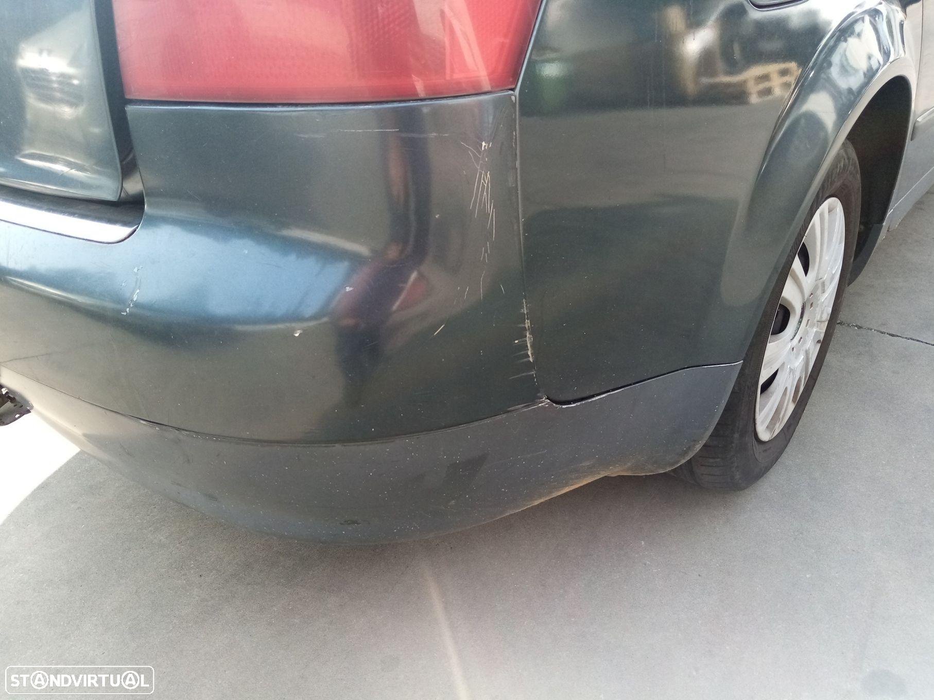Pára-choques trás AUDI A4 (8E2, B6) - 2