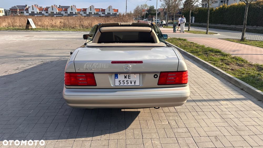 Mercedes-Benz SL - 10