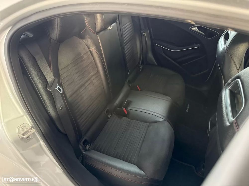 Mercedes-Benz A 180 d AMG Line Aut. - 44