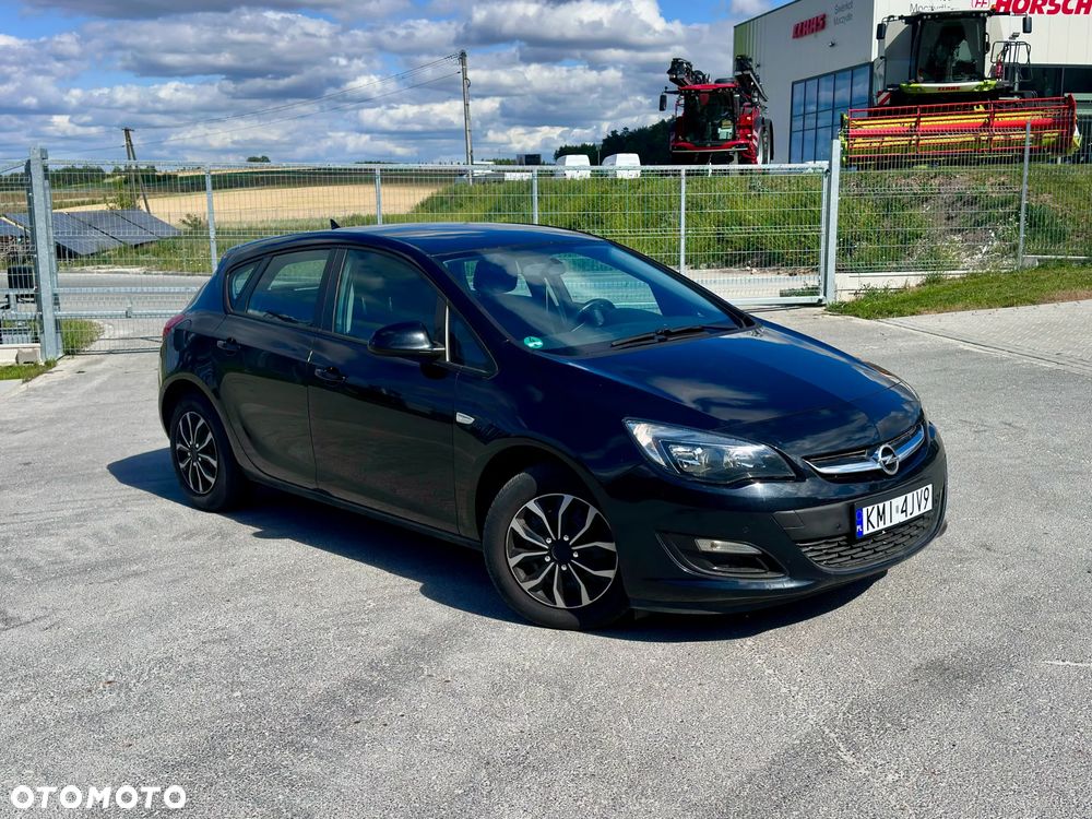 Opel Astra 2.0 CDTI Enjoy - 1