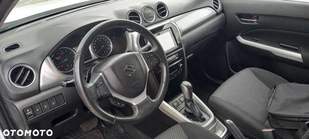 Suzuki Vitara 1.6 Comfort 2WD - 26