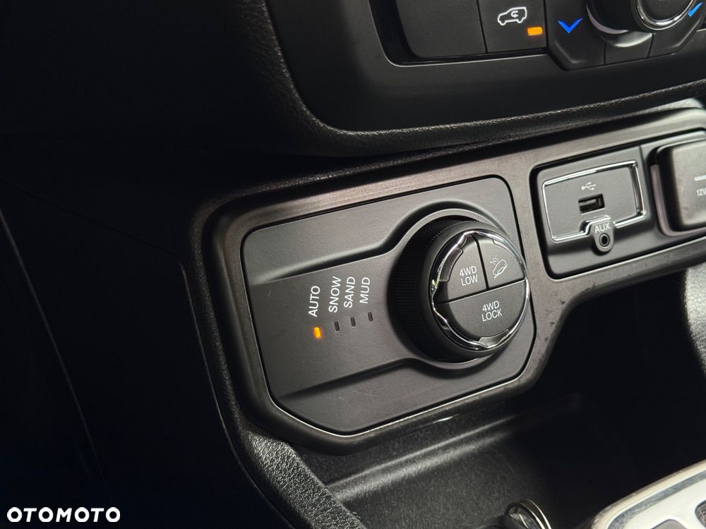 Jeep Renegade - 26