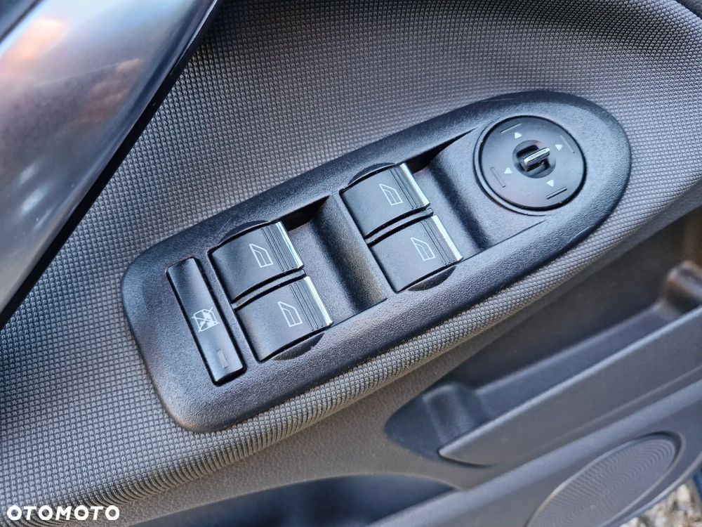 Ford C-MAX 1.6 Gold X - 12