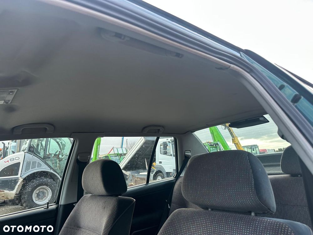 Volkswagen Vento - 12