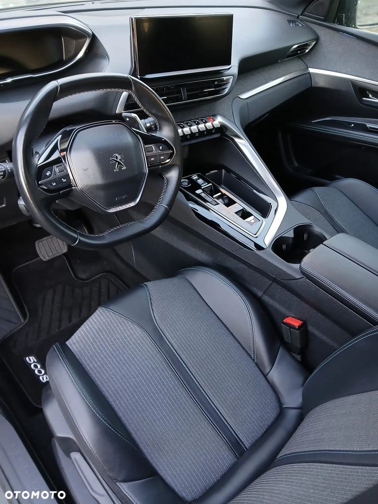 Peugeot 5008 BlueHDi 130 EAT8 Allure - 23