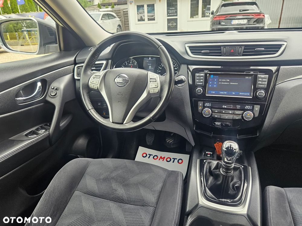 Nissan X-Trail 1.6 DIG-T N-Connecta 2WD - 24