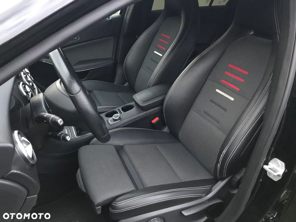 Mercedes-Benz A-Class 2016 photo 5