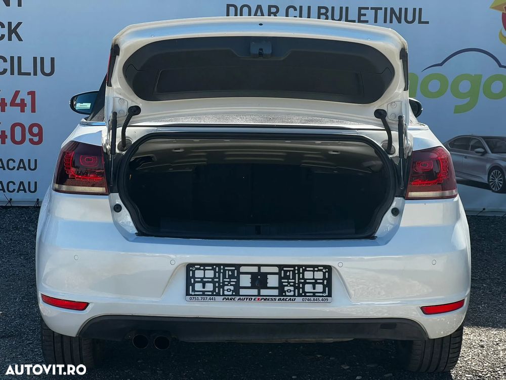 Volkswagen Golf 2.0 TDI BlueMotion Technology Comfortline DSG - 22