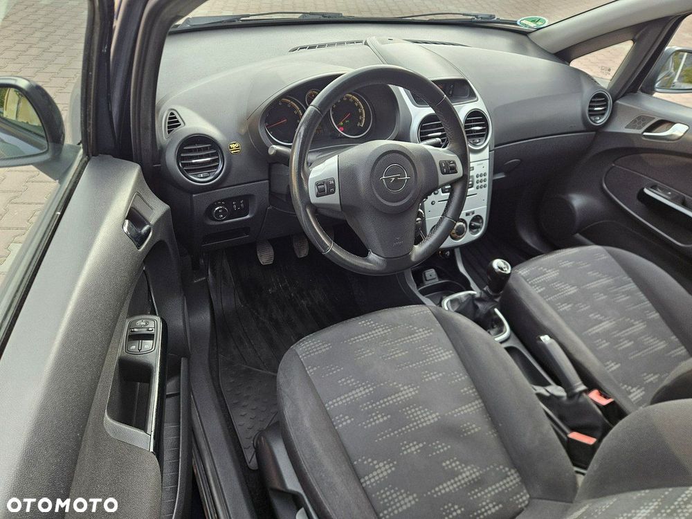 Opel Corsa 1.4 16V Active - 18