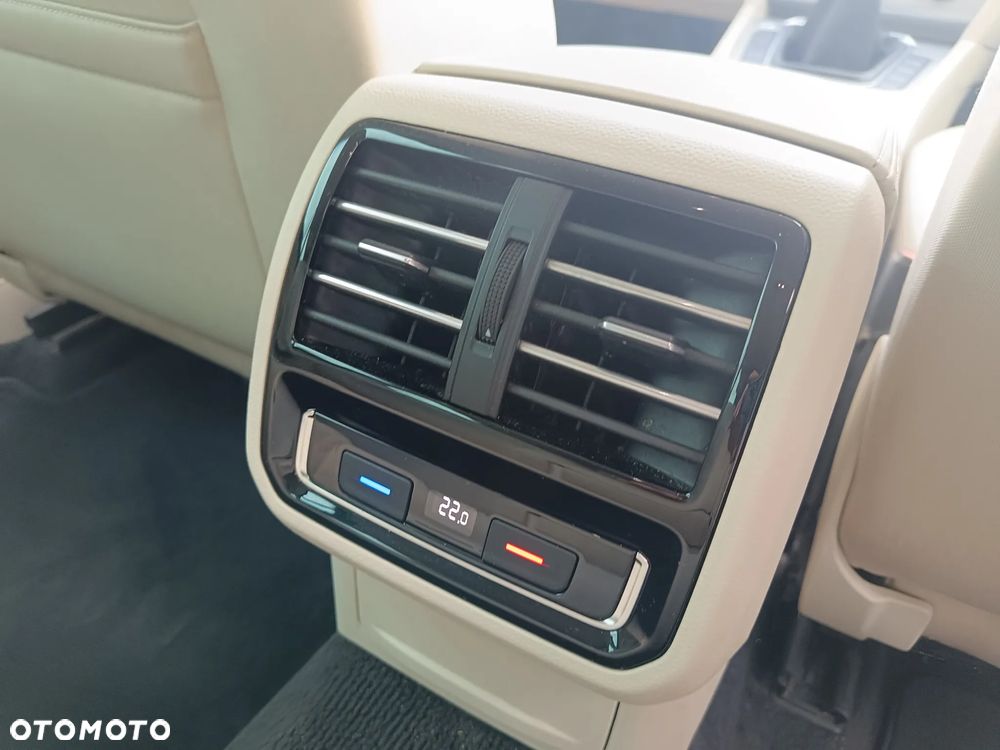 Volkswagen Passat Variant 2.0 TDI BMT Comfortline - 28