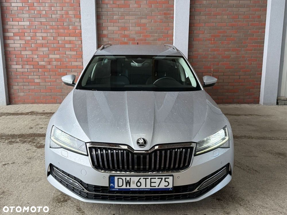 Skoda Superb 2.0 TDI SCR Style DSG - 2