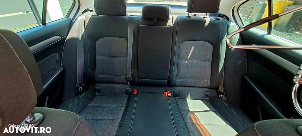 Volkswagen Passat 1.4 TSI ACT Comfortline - 11