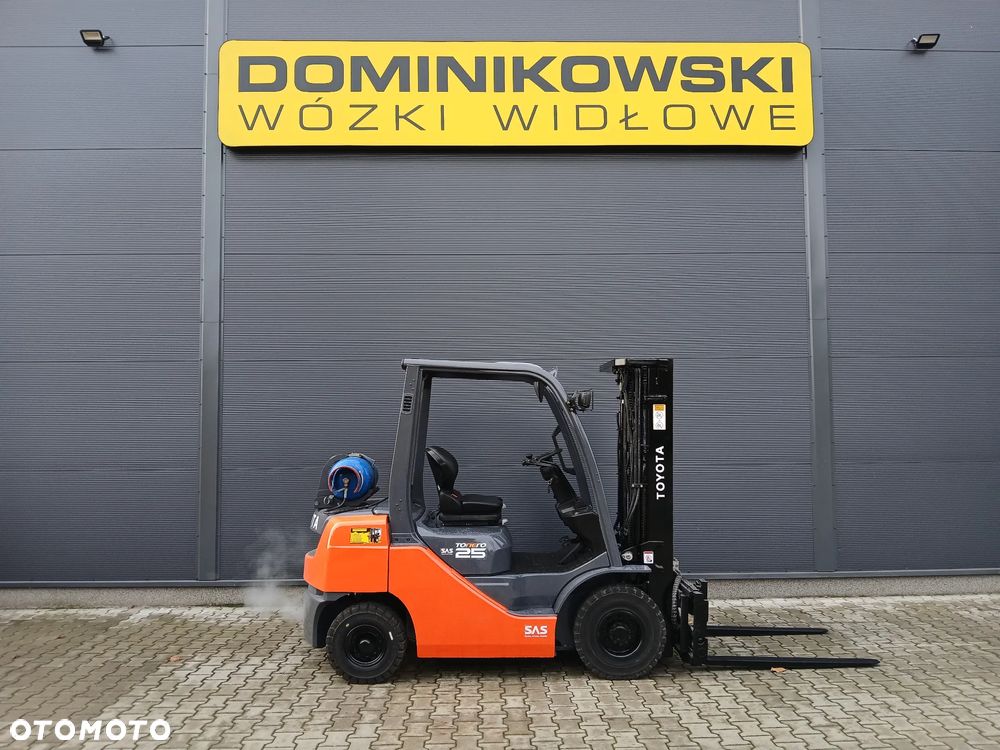 Toyota 02-8FGF25 - 1