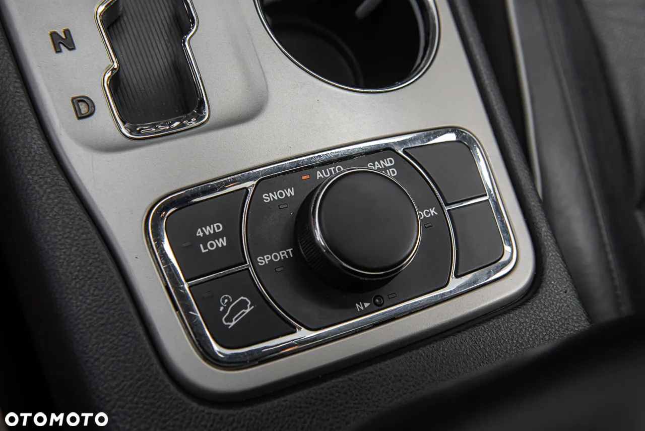 Jeep Grand Cherokee 3.6 V6 Overland - 25
