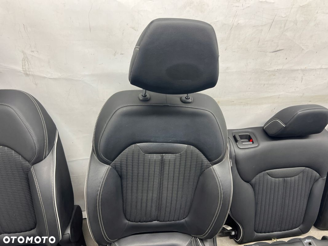 Renault Kadjar wnętrze fotel fotele kanapa KOMPLET BOSE PÓŁSKÓRA - 5