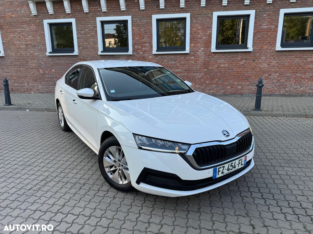 Skoda Octavia 2.0 TDI DSG Ambition - 1