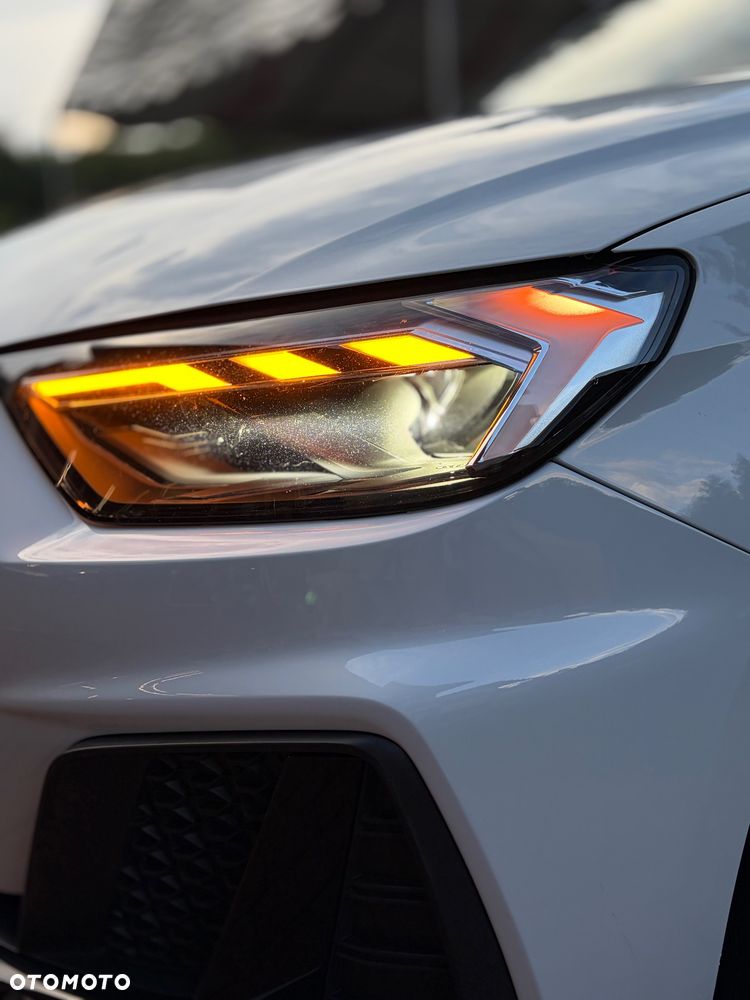 Audi A1 Sportback 30 TFSI S-Line S-tronic - 4