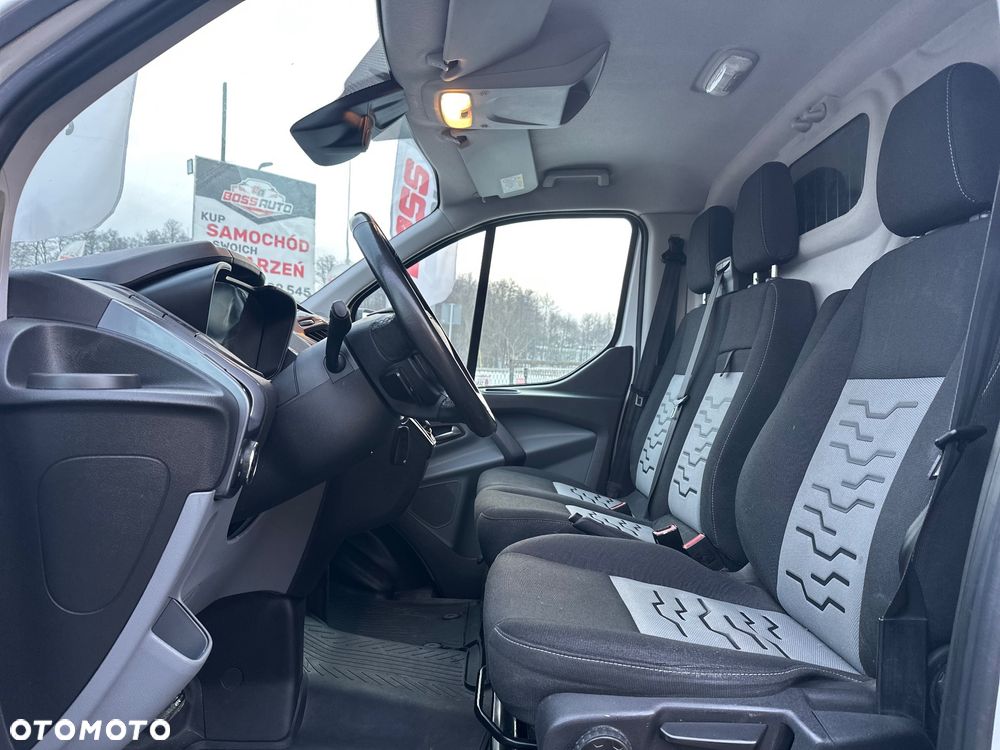 Ford Tourneo Custom 310 L1H1 VA Autm Titanium - 20