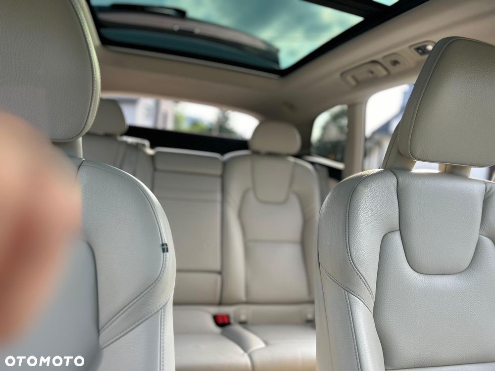 Volvo XC 60 T5 AWD Drive-E Momentum - 21
