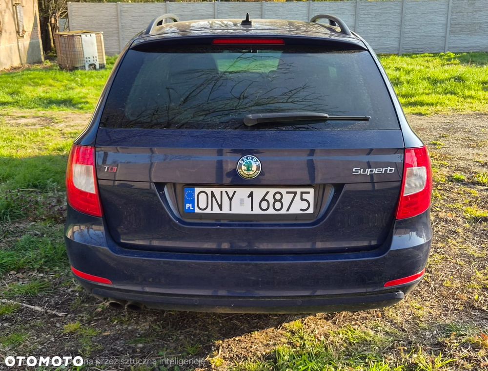 Skoda Superb 2.0 TDI DSG Active - 5