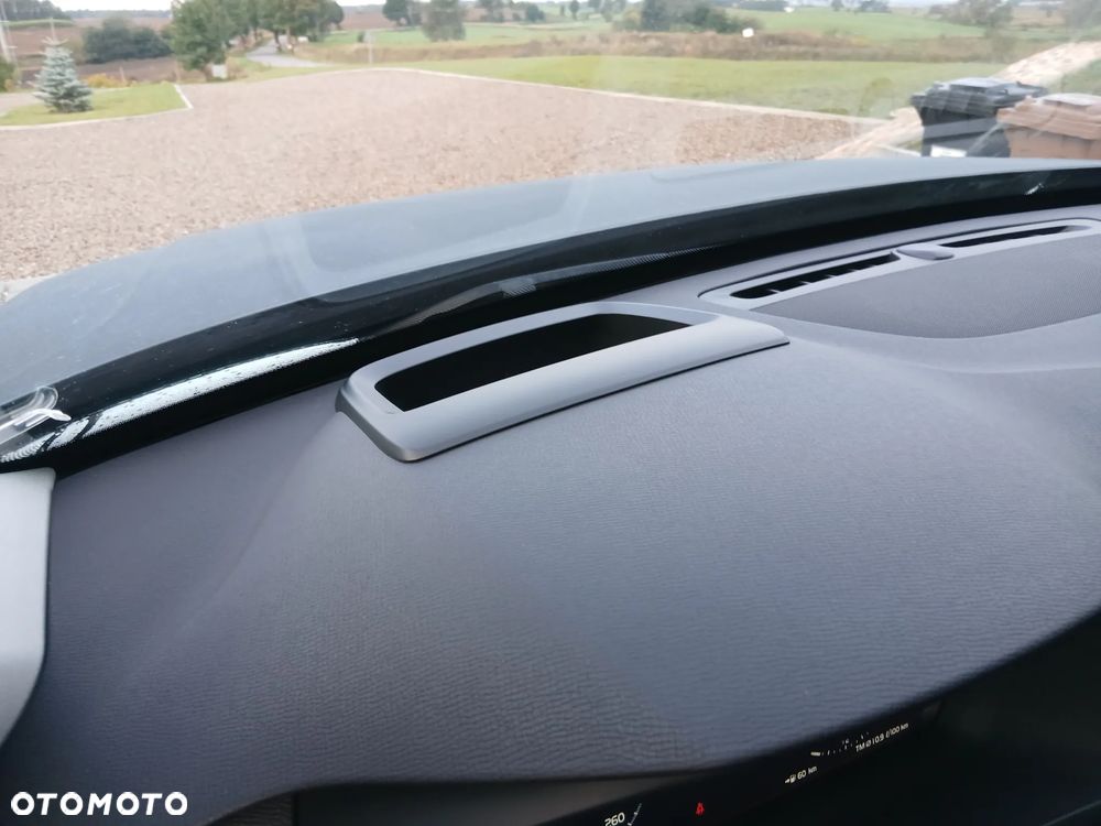 Volvo XC 90 - 40