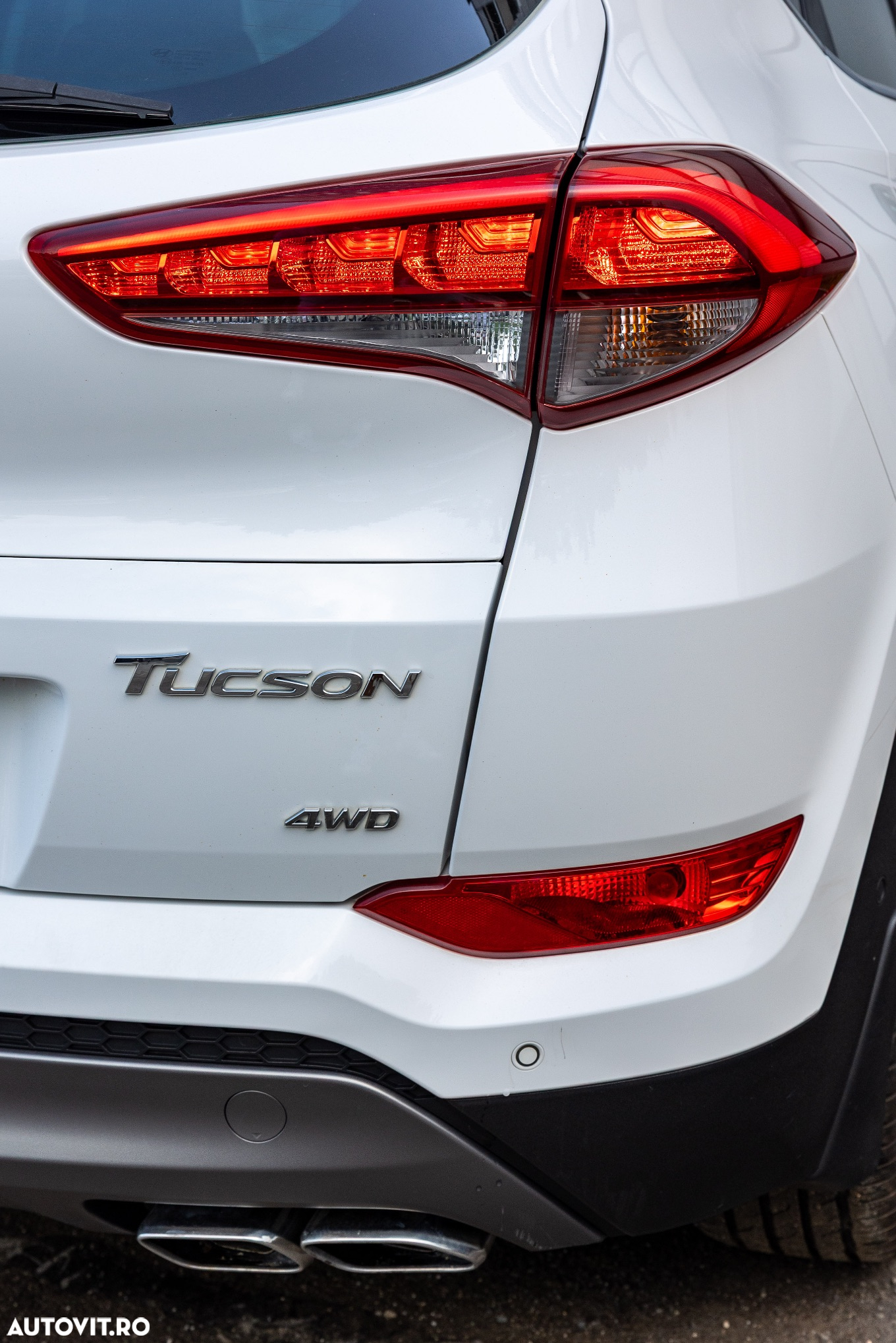 Hyundai Tucson 2.0 CRDI 4WD 6AT Luxury Pack+ - 13