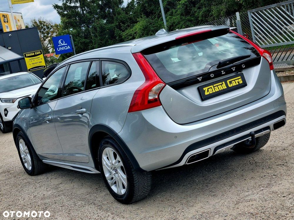 Volvo V60 Cross Country D3 Geartronic Summum - 7