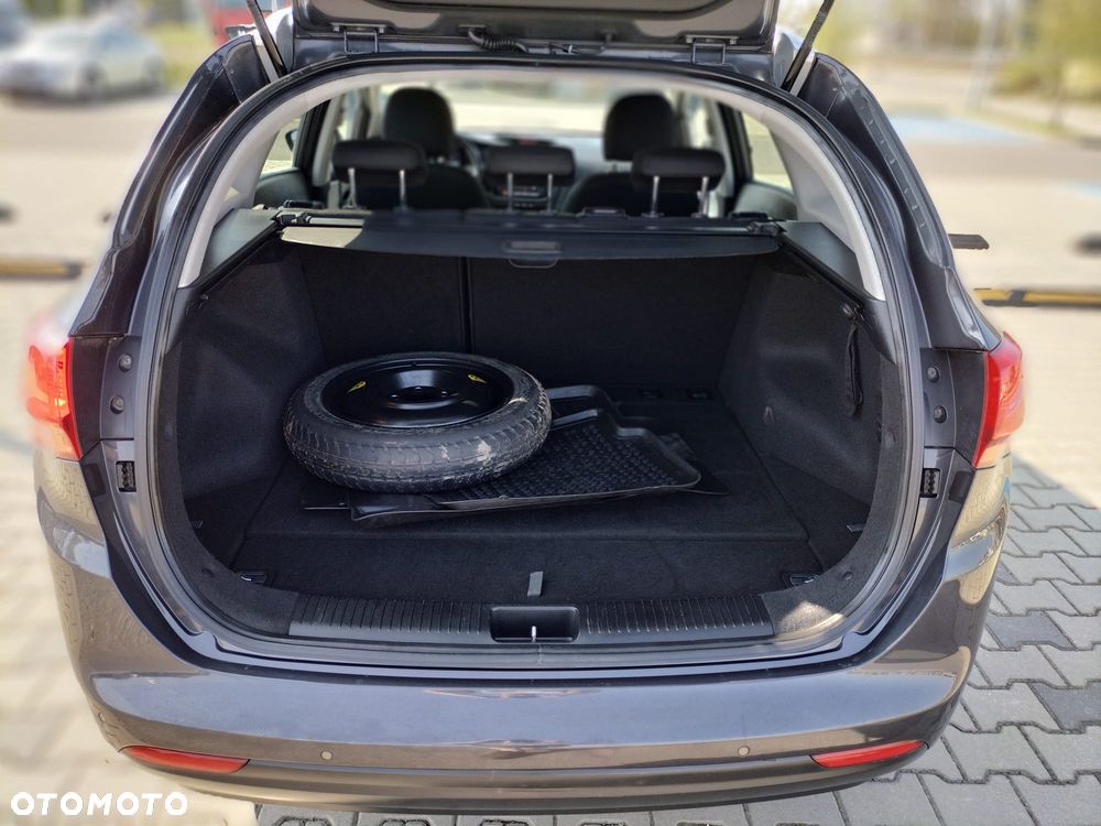 Kia Ceed 1.6 CRDi 128 Platinum Edition - 34