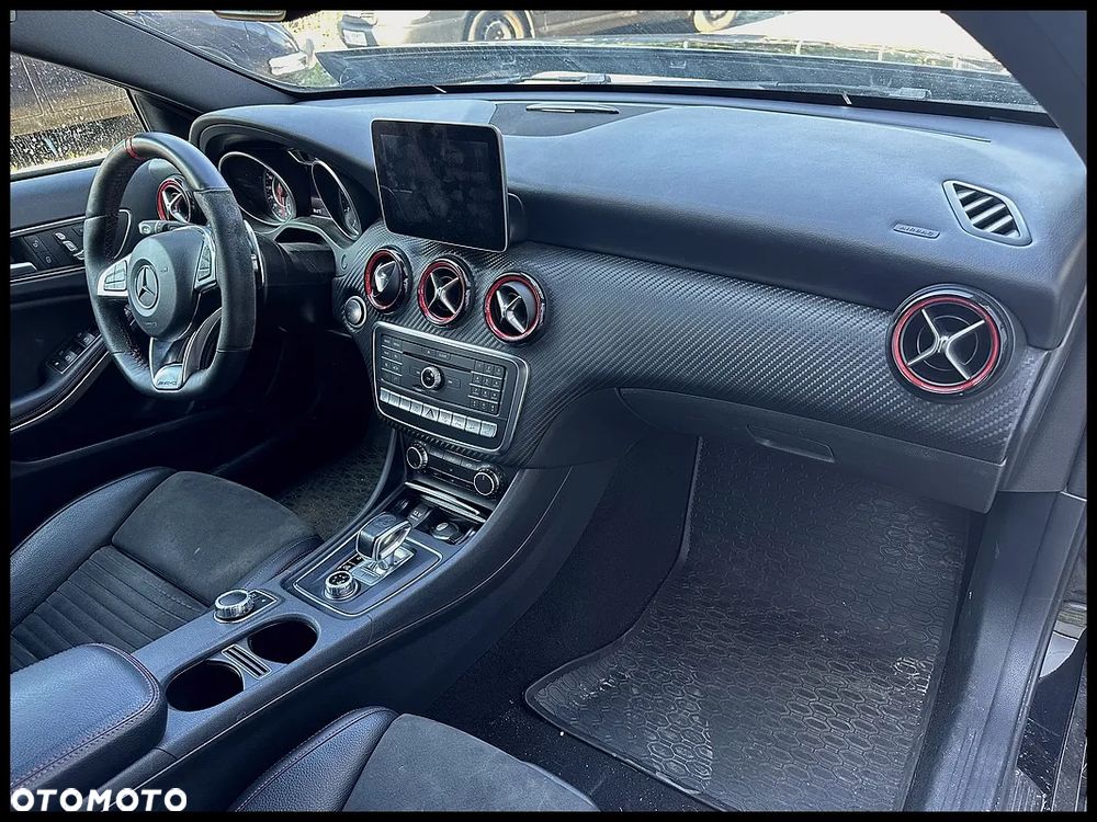 Mercedes-Benz Klasa A 45 AMG 4-Matic - 25