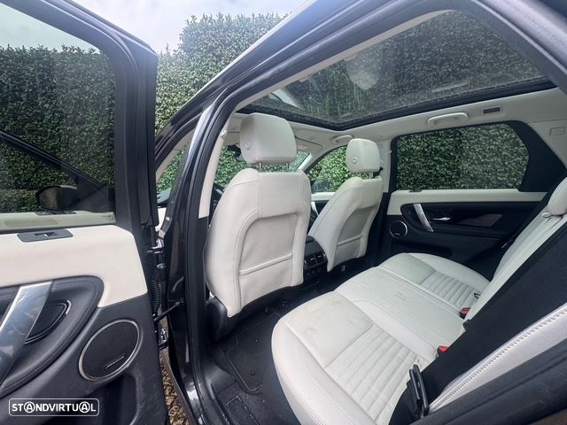 Land Rover Discovery Sport 1.5 I3 P300e AWD SE - 8