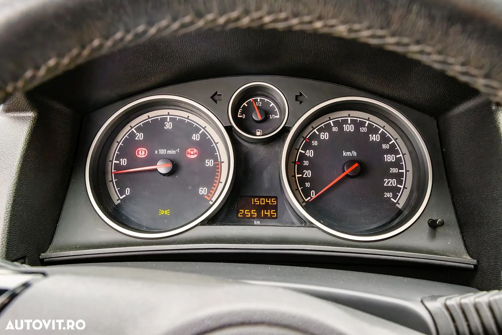 Opel Astra GTC 1.7 CDTI Sport - 12