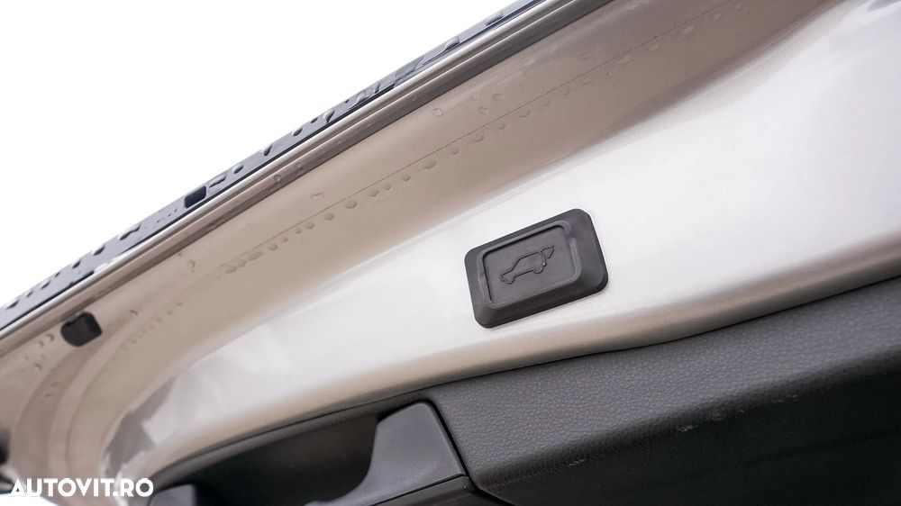 Toyota RAV4 2.5 4x4 Style Selection - 29